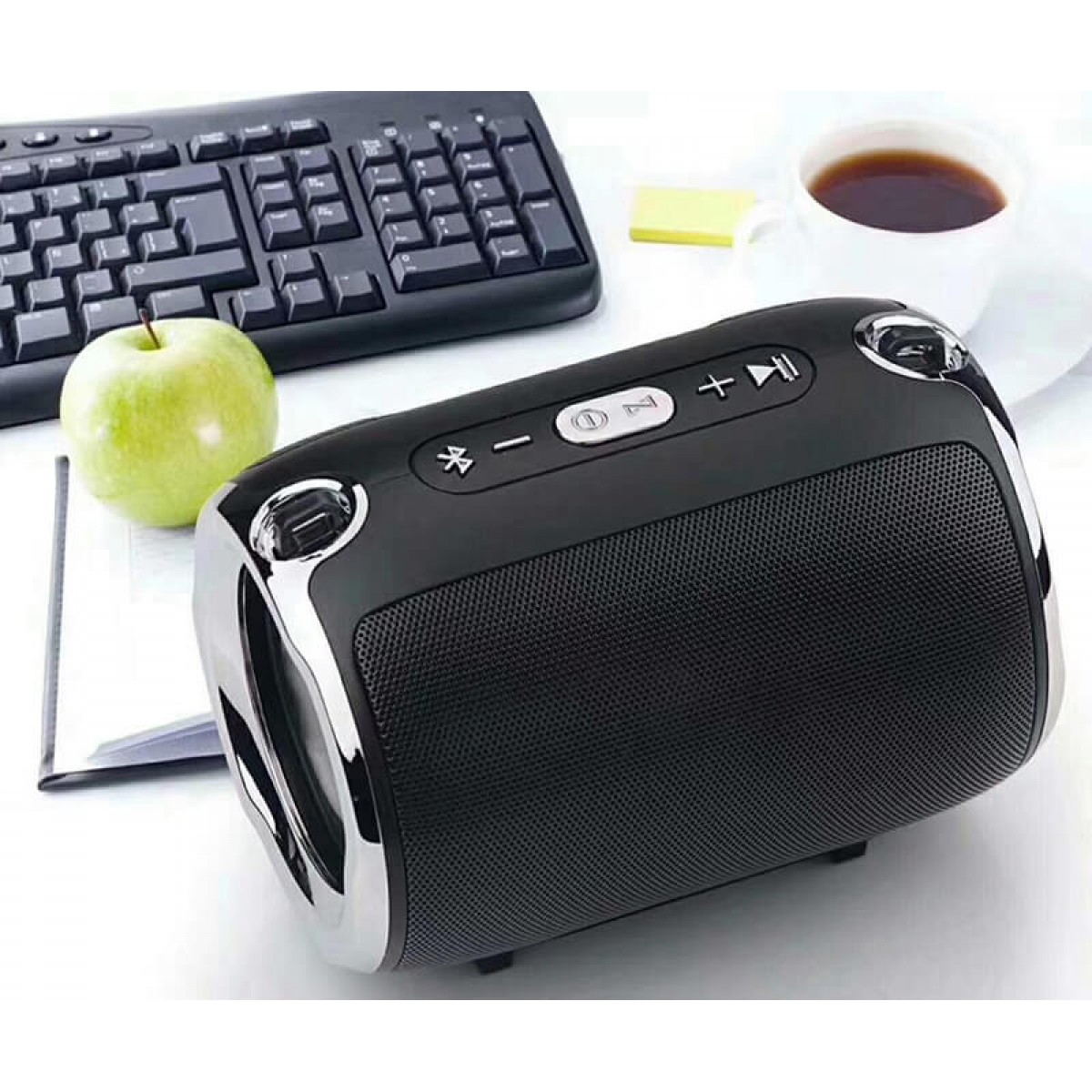Waterproof Bluetooth Speakers Outdoor Wireless Portable Speaker with Retractable Shoulder Strap